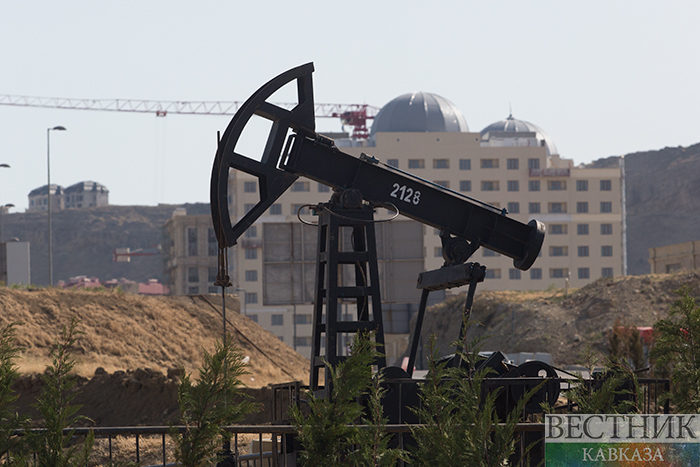 Нефть выросла в цене на данных по запасам сырья в США
