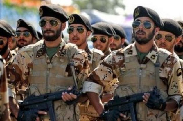 Иран начал внеплановые военные учения около турецкой границы