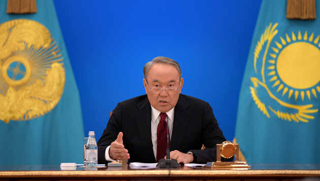 Назарбаев призвал "Нур Отан" активизировать подготовку к выборам в мажилис