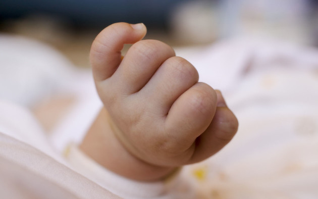 Уникальный случай: казахстанская женщина родила сына через 2,5 месяца после рождения дочери