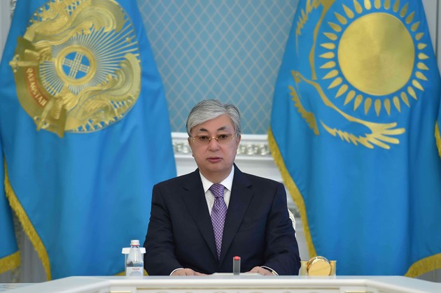 Токаев поздравил граждан Казахстана с Днем Конституции