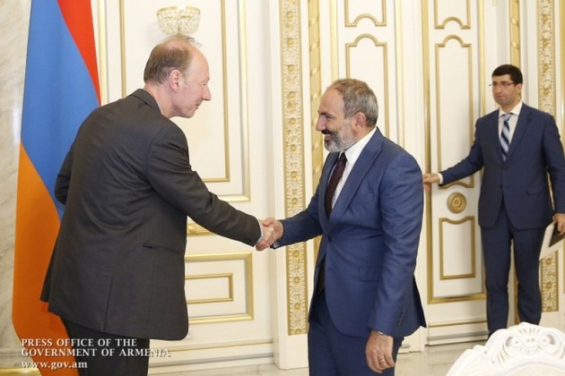 МИД ФРГ: "Мы предупреждаем о возможных правовых последствиях за посещение Нагорного Карабаха"