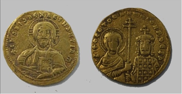 Уникальные византийские монеты нашли на Кубани