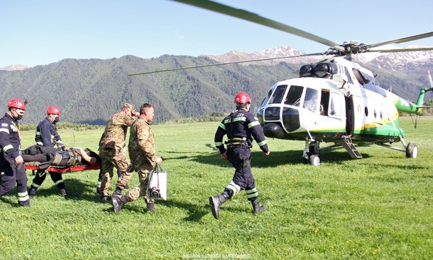 Польскую туристку спасли на вертолете из высокогорной Тушетии