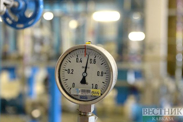 "Газпром" снизил газодобычу из-за тепла