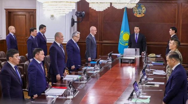 В правительстве Казахстана почтили минутой молчания память погибших горняков