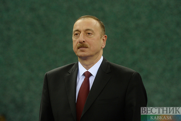 Ильхам Алиев поздравил Ахмета Давутоглу с новой должностью