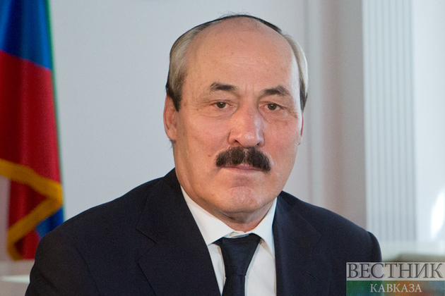 Рамазан Абдулатипов обсудил вопросы электроэнергетики с генеральным директором ОАО "Россети"