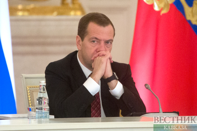 Медведев приехал на место теракта на станции "Лубянка"