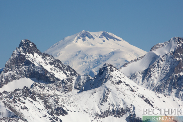 Спасатели нашли тело пропавшего на Эльбрусе иранского альпиниста