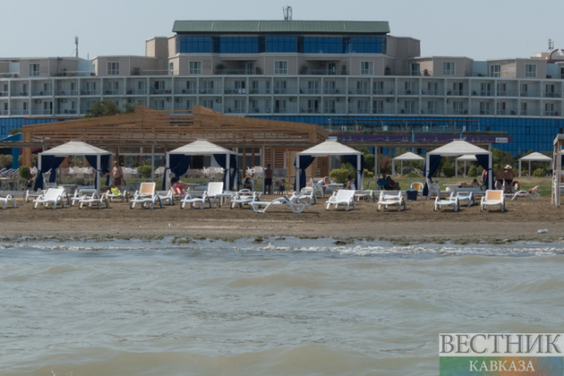 Казахстанский курорт будет заманивать россиян ваннами из черной икры