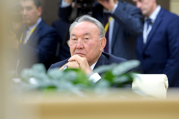 Казахстанские парламентарии объявили о самороспуске