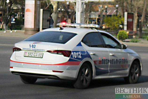 Автозаки и водомет пригнаны к площади Свободы в Ереване