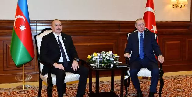 Эрдоган поздравил Алиева с Рамазаном