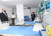 Ильхам Алиев и Мехрибан Алиева открыли модульный госпиталь для лечения больных коронавирусом в Баку 