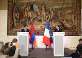 Министры обороны Армении и Франции подписали документы о сотрудничестве