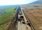 В Азербайджане строится новая дорога Агдере-Агдам