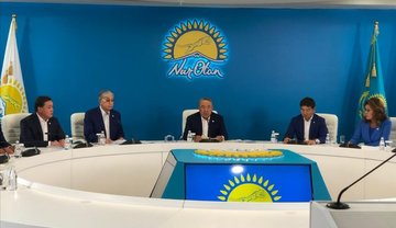 Токаев и Назарбаев участвуют в заседании бюро политсовета 