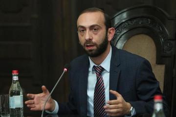 Пашинян поставил во главе МИД Армении свою правую руку