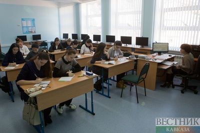 Дагестану удалось почти на треть уменьшить число школ с &quot;трехсменкой&quot;