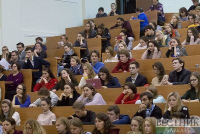 Около 30 студентов вуза в Петербурге заболели COVID-19