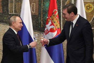 Путин и Вучич обсудили поставки газа
