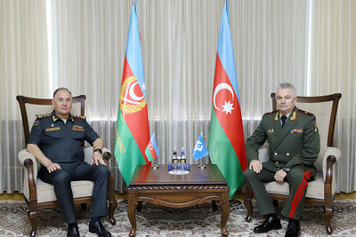 Глава Генштаба ВС Азербайджана и секретарь Совета министров обороны стран СНГ встретились в Баку