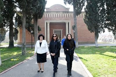 Мехрибан Алиева посетила дом-музей Мир Джалала Пашаева в Гяндже