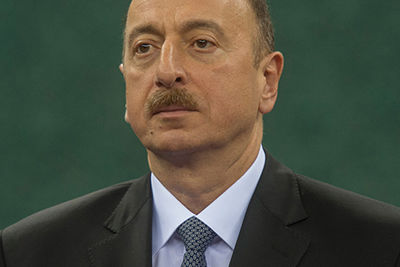 Ильхам Алиев принял верховного главнокомандующего объединенными силами НАТО в Европе Скапаротти