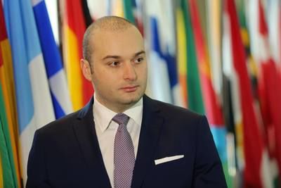 Новые грузинские министры &quot;слишком хорошо говорят по-русски&quot;