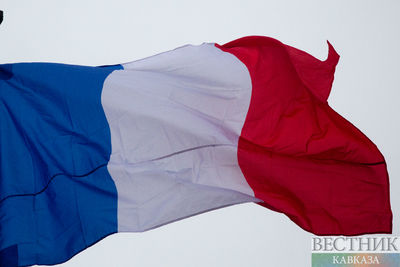 Зариф получил поддержку Франции в вопросе об отмене банковских санкций