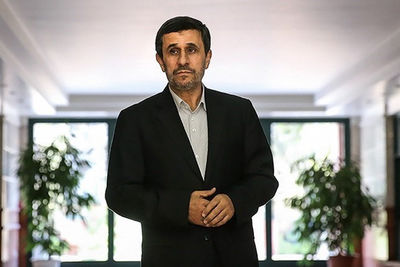 Ахмадинеджад призвал Обаму и Медведева поддержать соглашение по обмену ураном