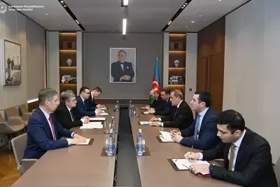Глава МИД Азербайджана принял посла по особым поручениям МИД РФ