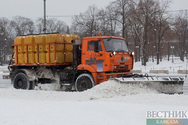 Метеоролог объяснила желтый снег в Краснодаре