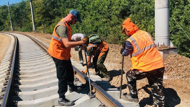 Ставропольские железнодорожники ремонтируют ветку вековой железной дороги