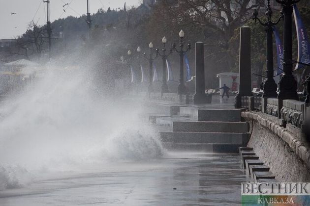 МЧС объявило штормовое предупреждение в Крыму 