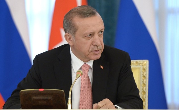 Эрдоган выразил соболезнования Ауну в связи со взрывом в Бейруте 