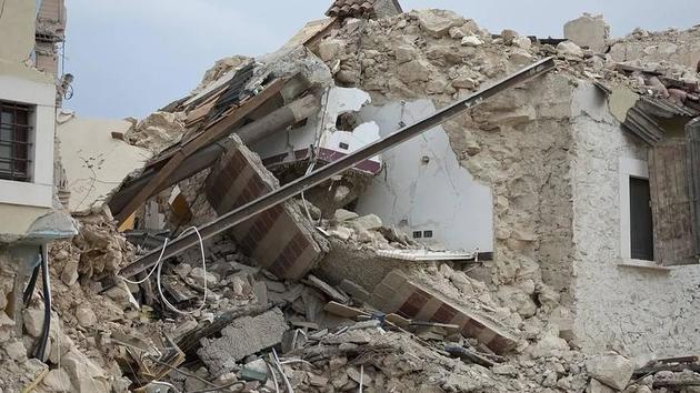 Землетрясение в Турции разрушило более 40 домов 