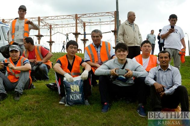 Соглашение Узбекистана и Казахстана о труде мигрантов вступило в силу спустя два года