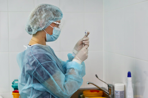 В Узбекистане прививку от коронавируса можно будет сделать платно в частной клинике
