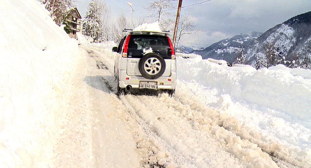 Непогода заблокировала дороги в высокогорной Аджарии