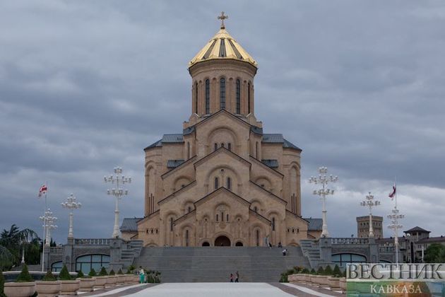 Жителей Грузии попросили не ходить в церковь и на кладбище в Пасху