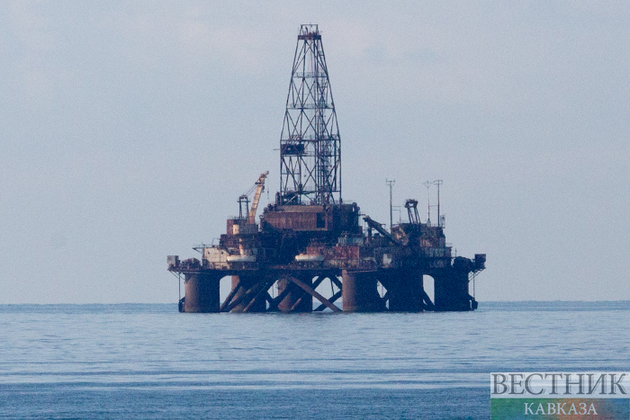 Белоруссия купит у Азербайджана миллион тонн нефти