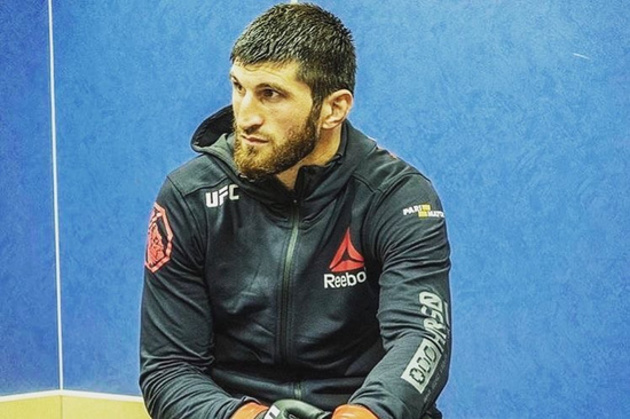 Анкалаев готовится к бою в UFC 