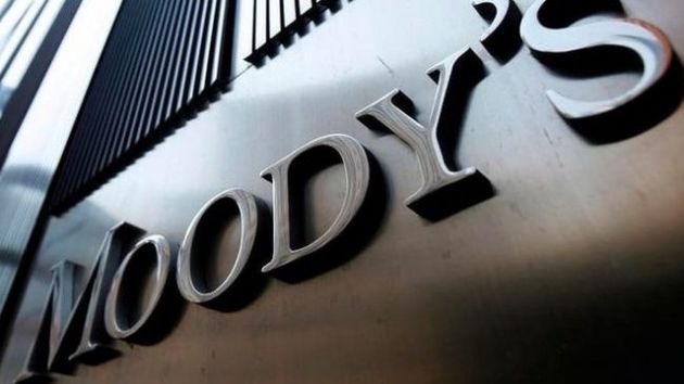 Moody’s предупредило о риске отключения России от платежных систем 