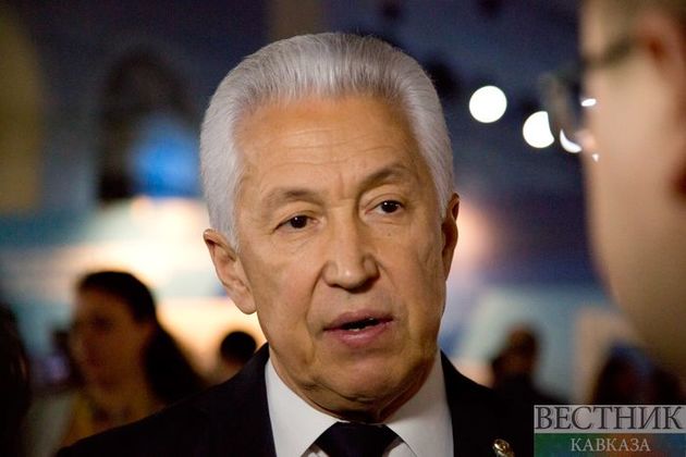 Экс-глава Дагестана подал документы на выборы в Госдуму