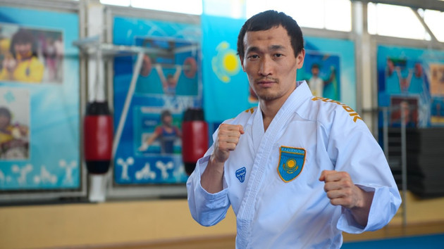 Каратист из Казахстана гарантировал себе "бронзу" на Олимпиаде