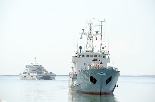 Российские боевые корабли пришвартовались в Баку