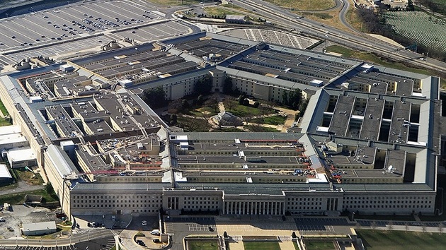 Пентагон: военные контакты Москвы и Вашингтона ограничены, но...