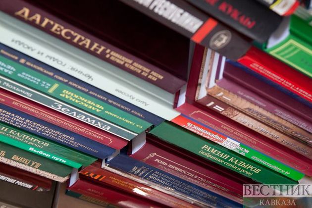 Школы Дербента получат 40 тыс учебников до конца октября